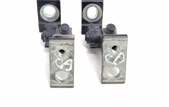 Skoda Superb B6 (3T) Rear door hinge set 5N0831402