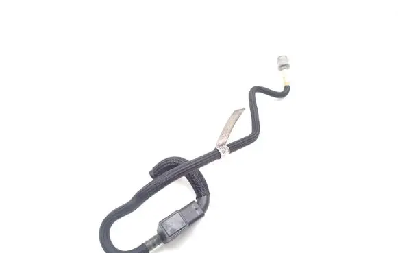 BMW 5 F10 F11 Fuel line pipe 7802243 13632610