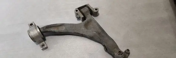 Volvo XC60 Front lower control arm/wishbone FR8ZA