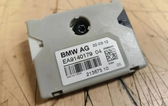 Antenna control unit