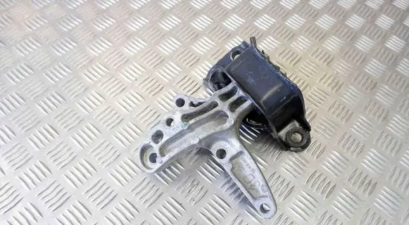 Engine mount bracket