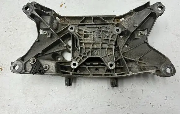Volkswagen Touareg III Gearbox mounting bracket 4M0399263P