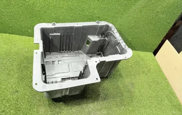 Volkswagen Crafter Battery box tray 7C0801283