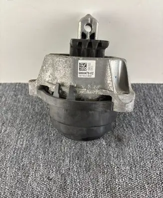 BMW 7 G11 G12 Engine mount bracket 6860478 181116210801