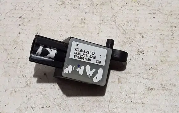 Porsche Panamera (970) Airbag deployment crash/impact sensor 97061822102