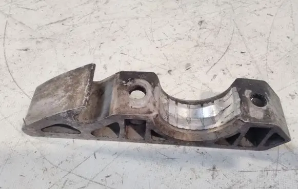 Audi Q7 4L Sway bar bush bracket, front 7L0411063B
