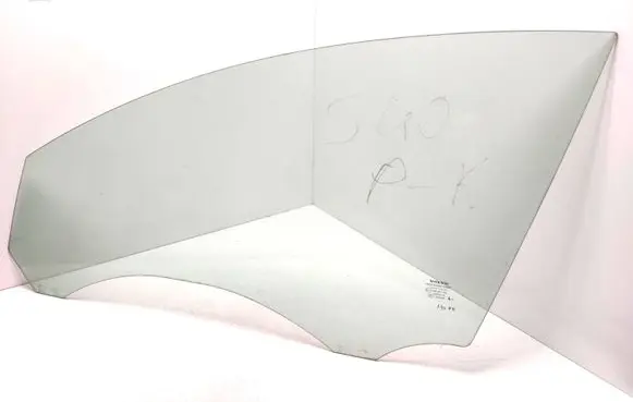 Volvo S40 Front door window glass four-door 43R001105 E000186 DOT57M20AS2