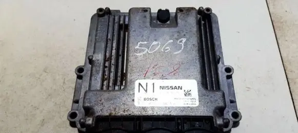 Nissan X-Trail T31 Engine control unit/module 0281017187 237103uh7a