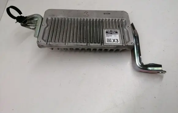 Toyota Auris E180 Engine control unit/module 896610ZM30 MB2756005371