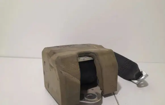 Audi A3 S3 8P Rear seatbelt 8P0857805 33054502 003040274
