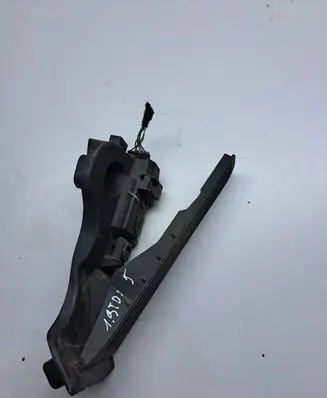 Volkswagen Golf V Accelerator throttle pedal 1K1721503P