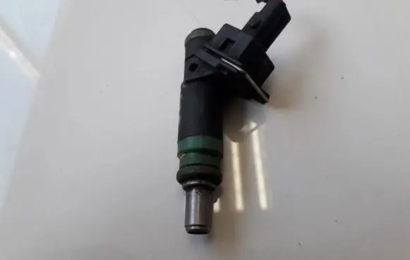 Ford Focus Fuel injector 98MFBA X230P07155