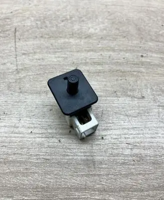 Mercedes-Benz C W203 Rear door sensor 2028209410 30011501