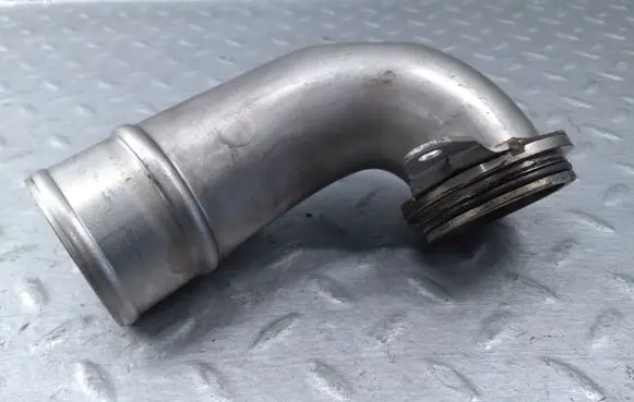 Audi A8 S8 D4 4H Intercooler hose/pipe 079129572N