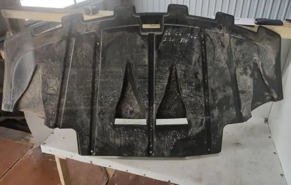 Audi A6 S6 C4 4A Engine splash shield/under tray