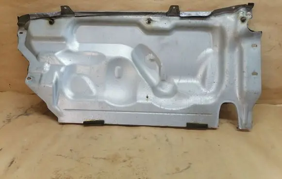 Volvo V70 Heat shield in engine bay 31201052 6G9N10B738AG