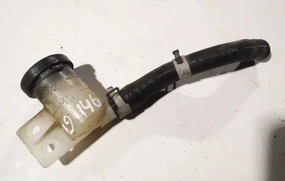 Brake fluid reservoir