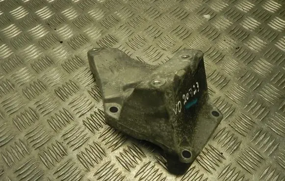 Ford Ranger EGR valve cooler bracket BK3Q10239AE VD20723
