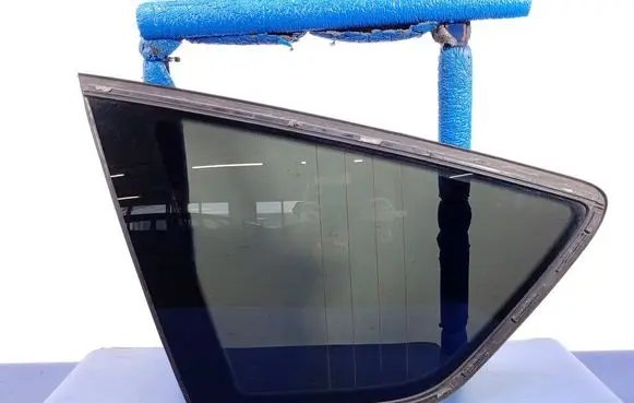 Ford S-MAX Rear side window 