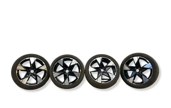 Volvo EX30 R20 alloy rim 80000289