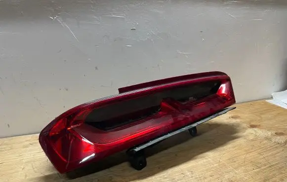 Chevrolet Camaro Rear/tail lights 84136778