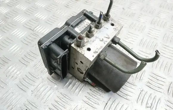 Toyota Avensis T270 ABS Pump 0265251490 4454005100 0265951567