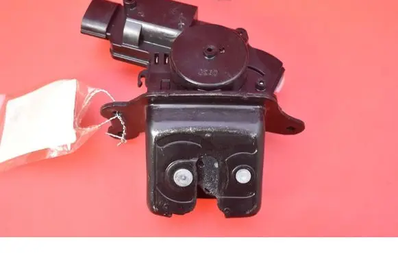 Toyota C-HR I Tailgate/trunk/boot lock/catch/latch