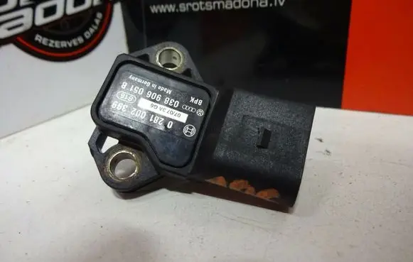 Seat Altea XL Air pressure sensor 038906051B 0281002399