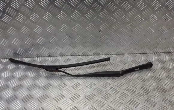 Alfa Romeo 156 Front wiper blade arm