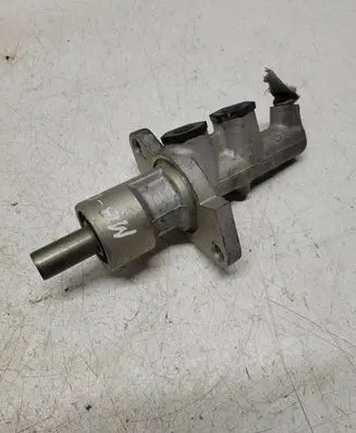 Mercedes-Benz E W124 Master brake cylinder