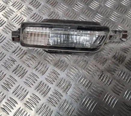 Subaru Legacy Reverse light 13220791