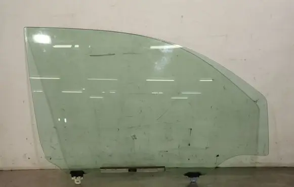 Toyota Urban Cruiser (XP110) Front door window/glass (coupe) 