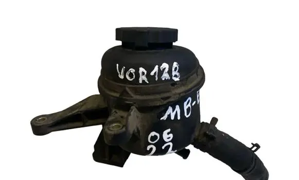 Mercedes-Benz E W211 Power steering fluid tank/reservoir A2034600083