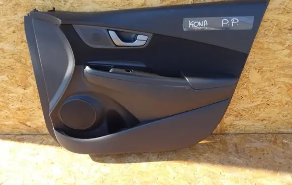 Hyundai Kona I Front door card panel trim