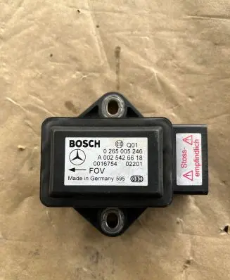 Mercedes-Benz E W211 ESP acceleration yaw rate sensor A0025426618 0265005246
