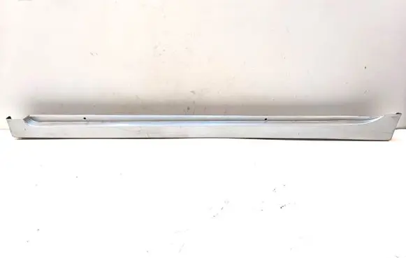 Toyota Prius (XW30) Sill 7586047010