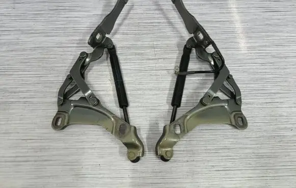 Mini One - Cooper Coupe R56 Engine bonnet/hood hinges 2751203 2751204