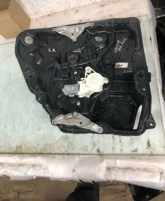 Mercedes-Benz GLC C254 Rear door window regulator with motor A2547302102