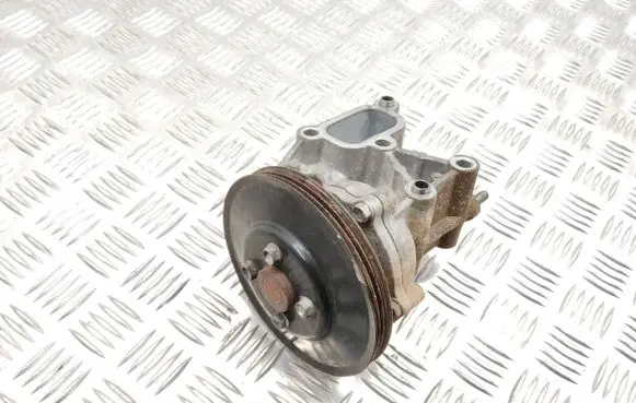 Mitsubishi Outlander Water pump
