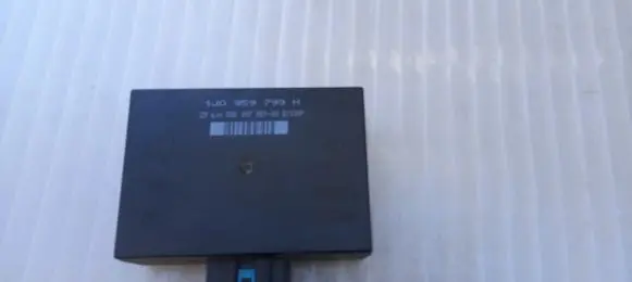 Volkswagen Golf III Comfort/convenience module