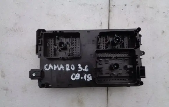 Chevrolet Camaro Fuse module 14454464448
