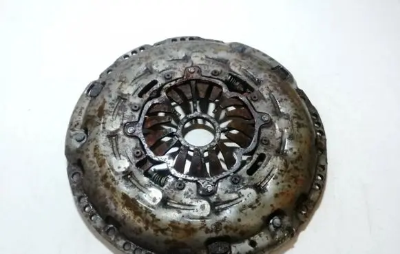 Toyota Corolla Verso AR10 Pressure plate 
