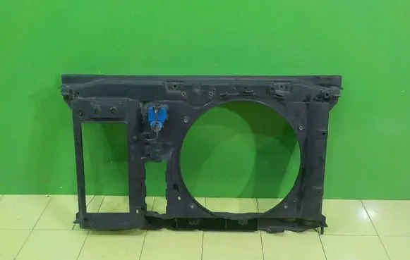 Peugeot 3008 I Radiator support slam panel 