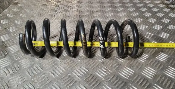 Suzuki Grand Vitara I Front coil spring
