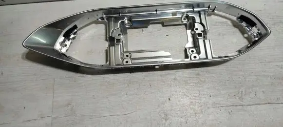 Radio/GPS head unit trim