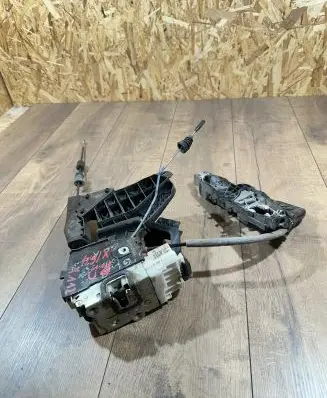Mercedes-Benz GL X164 Front door lock 1697302635