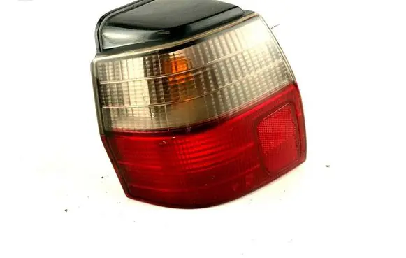 Mitsubishi Galant Rear/tail lights 226-87201