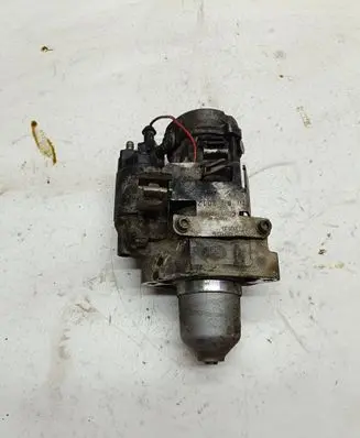 BMW 6 F12 F13 Starter motor 7621121 23310110 1009201