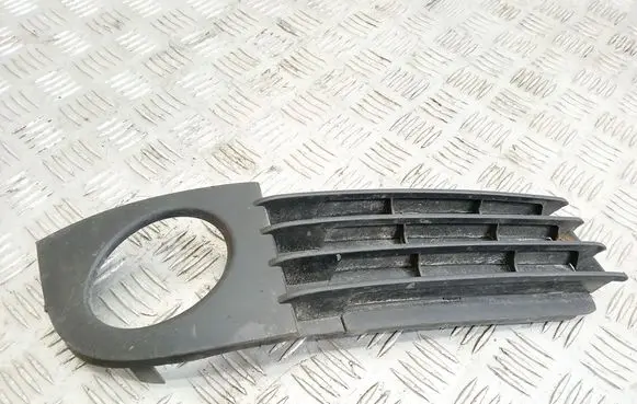 Audi A6 S6 C5 4B Front bumper lower grill 4B0807682AA