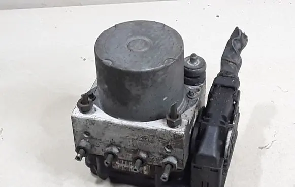 Nissan Primera ABS Pump 0265800334 0265231317